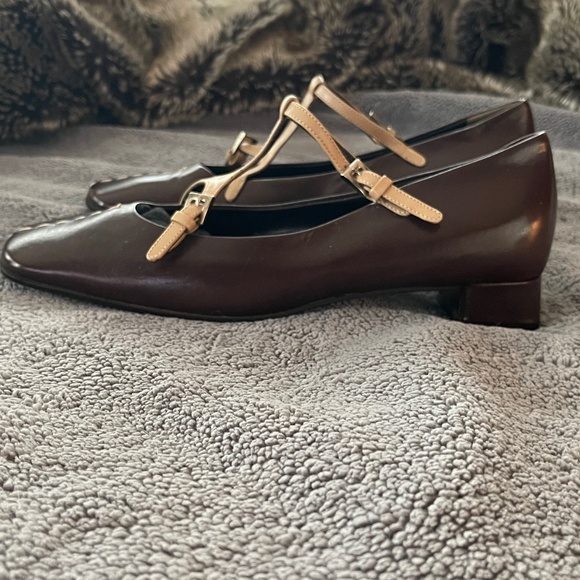 Prada shoes - Picture 1 of 9